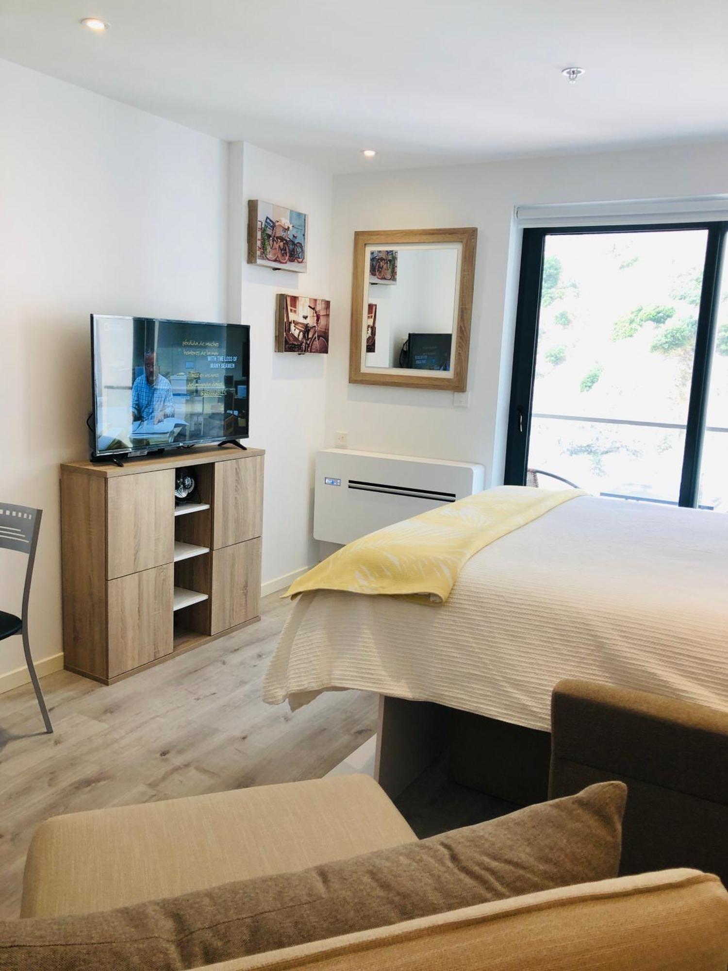 Cp High Floor Luxury Studio Sleeps 3 Gibraltar Eksteriør billede