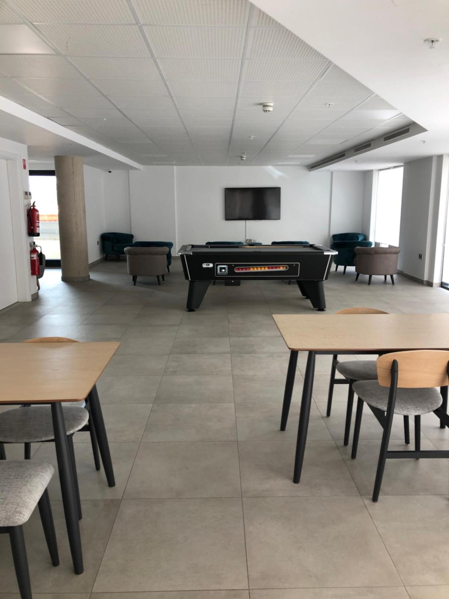 Cp High Floor Luxury Studio Sleeps 3 Gibraltar Eksteriør billede